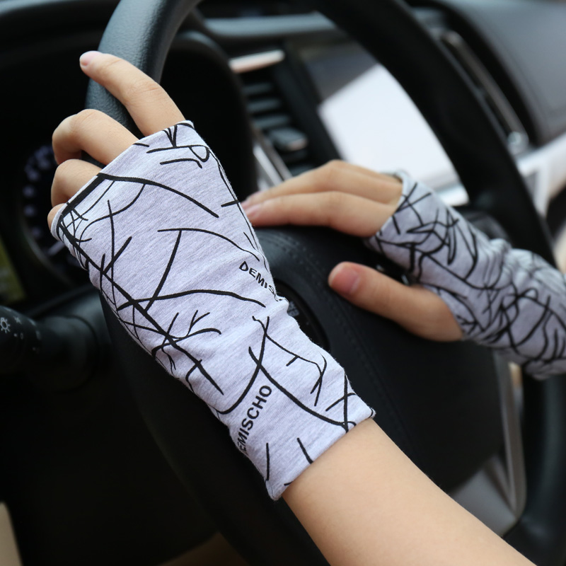 Street Fashion Gloves - Summer fingerless sunscreen gloves for men