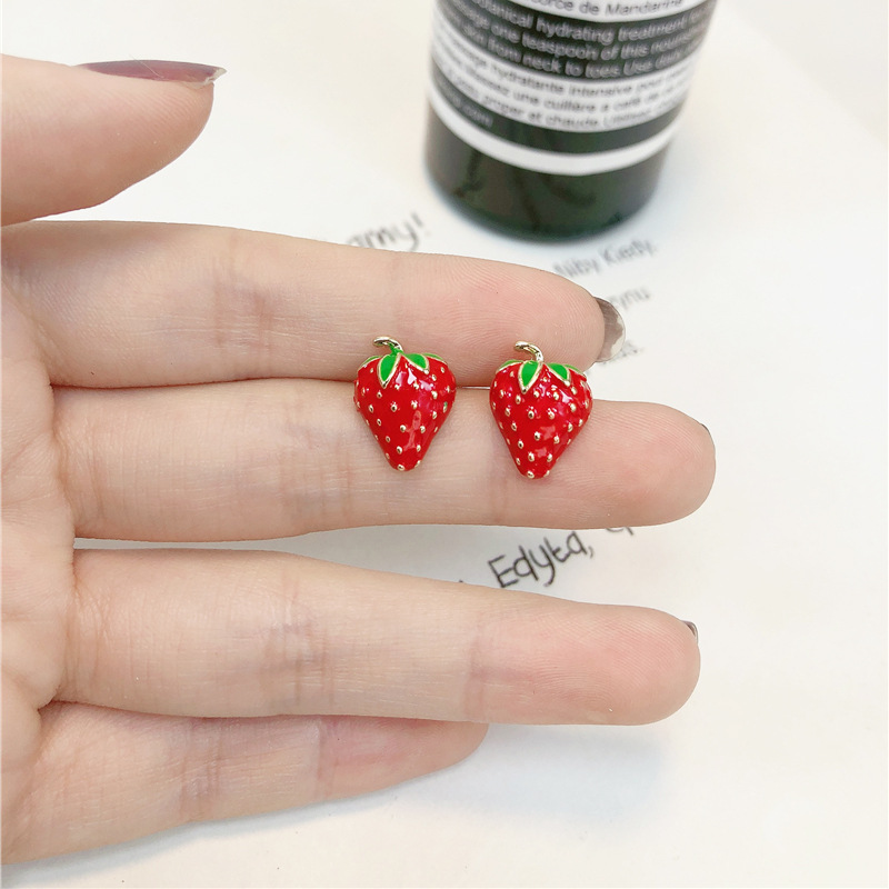Acrylic Strawberry Earrings Fa - Street Fashion Earrings recensie en prijs