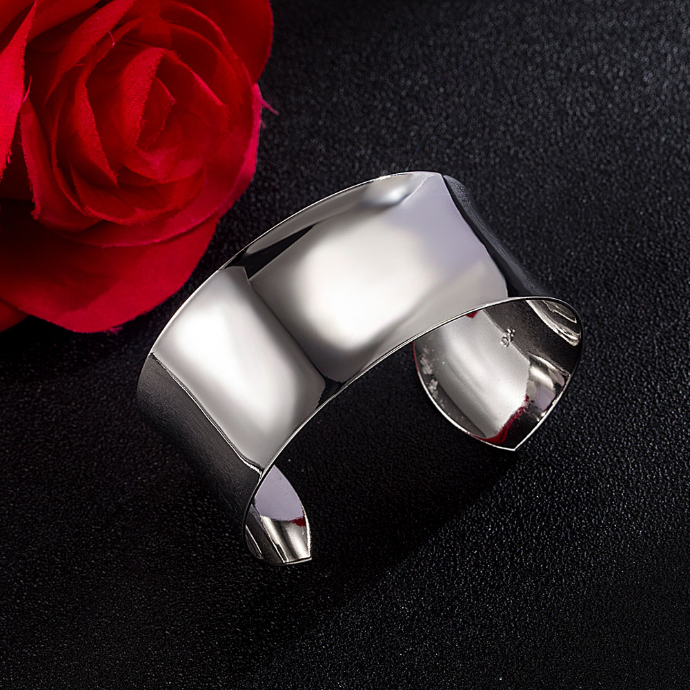 Europe fashion simple bracelet - Street Fashion Europe recensie en prijs