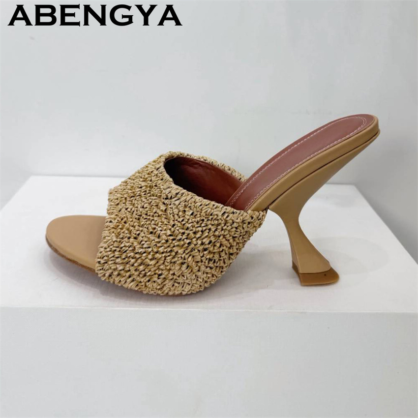 StrangeThin High Heel Slippers - Street Fashion Rome 2026 recensie en prijs
