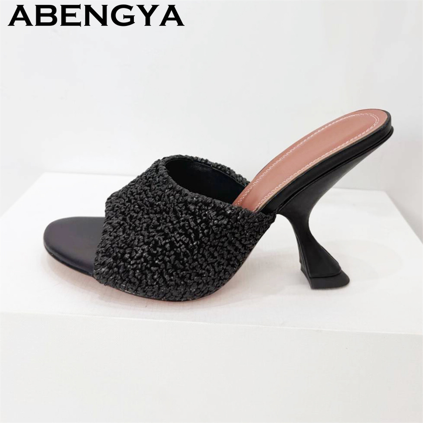 StrangeThin High Heel Slippers - Street Fashion Rome 2026 recensie en prijs