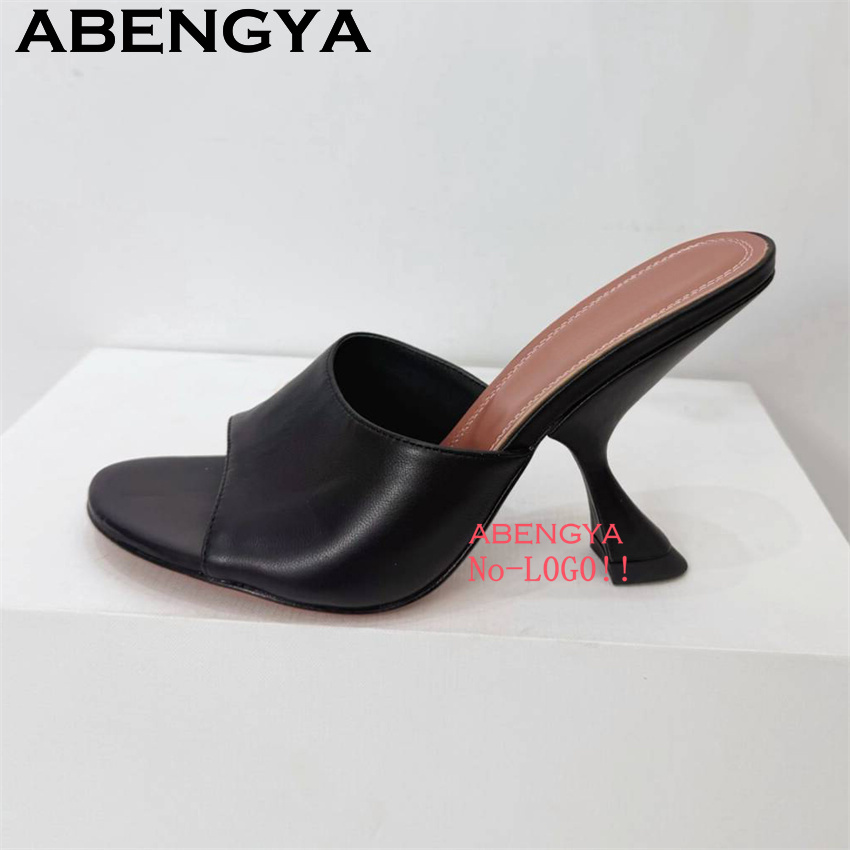 StrangeThin High Heel Slippers - Street Fashion Rome 2026 recensie en prijs
